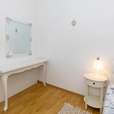 Appartamento Komarna Cr